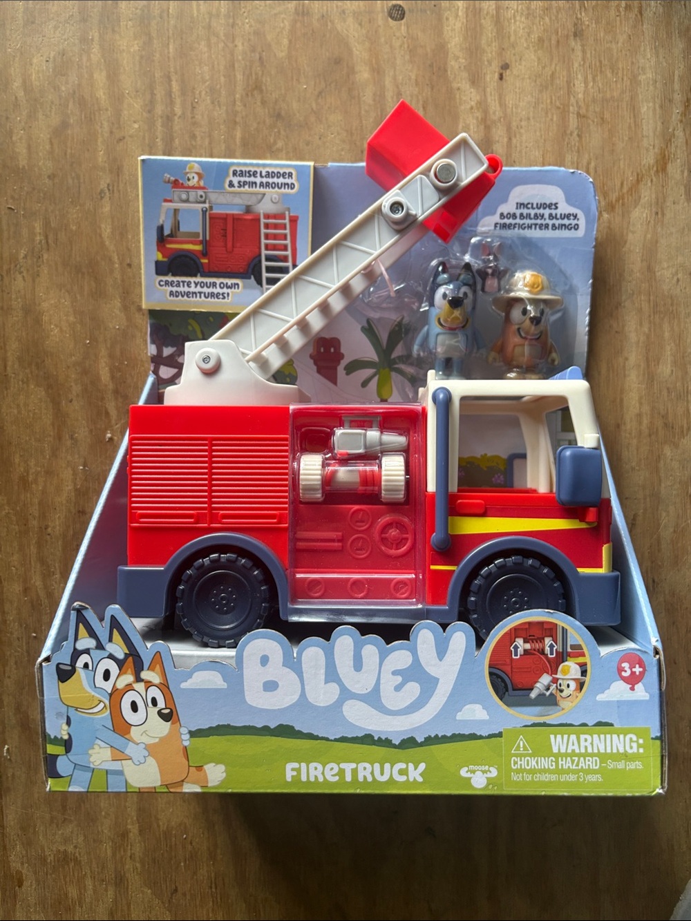 🎉NWT! Disney Bluey Red and White Firetruck Playset with Characters